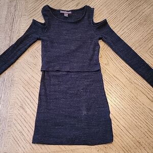 A Pea in the Pod Dark Blue Cold Shoulder Crop Top